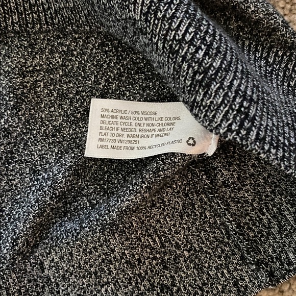 Women's Gray Ruffled Sweater - Picture 3 of 3